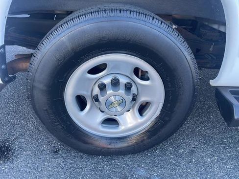 Used 2022 Chevrolet Express 3500 LS image 43