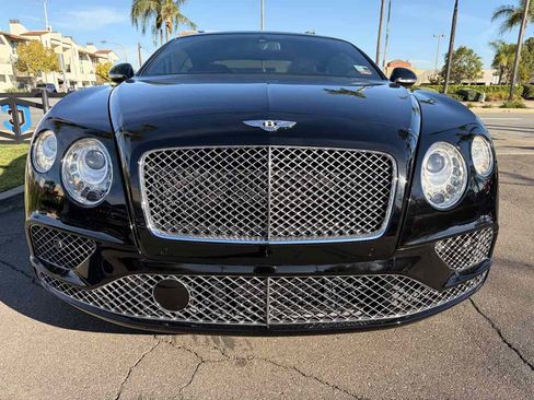 Used 2017 Bentley Continental GT image 44
