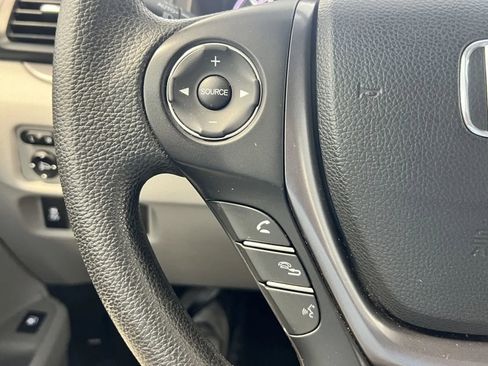 Used 2018 Honda Ridgeline RT image 32
