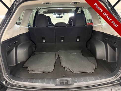 Used 2023 Subaru Forester Premium AWD/4WD image 32