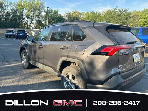 Used 2025 Toyota RAV4 XLE AWD/4WD image 18