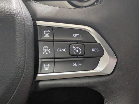 Used 2023 Jeep Compass Limited AWD/4WD image 25