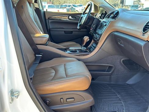 Used 2017 Buick Enclave Leather image 11