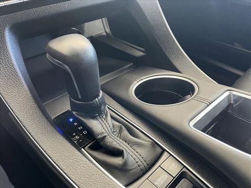 Used 2021 Toyota Avalon Touring w/ Advanced Safety Package image 16