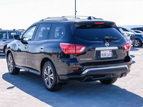 Used 2020 Nissan Pathfinder S FWD image 6