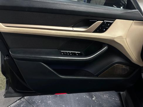 Used 2020 Porsche Taycan Turbo S image 12