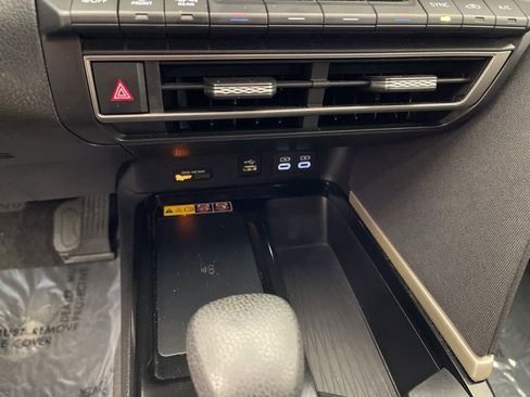 Used 2025 Toyota Camry LE image 15