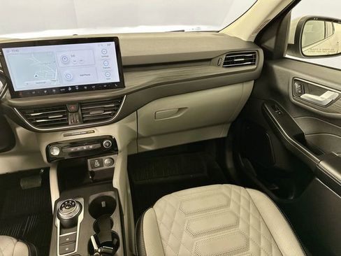 Used 2024 Ford Escape SE w/ PHEV Premium Package FWD image 29