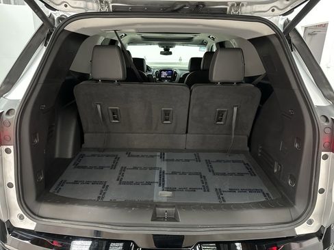 Used 2021 Chevrolet Traverse Premier w/ Redline Edition image 45