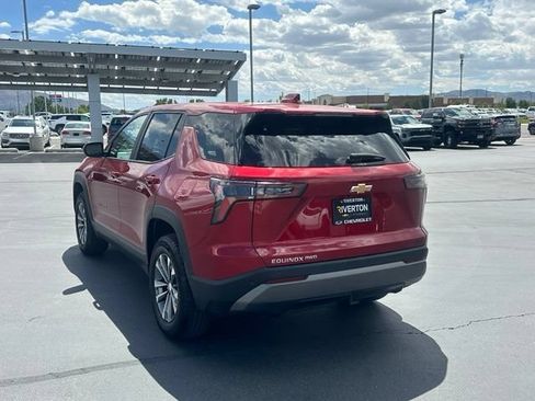 Used 2026 Chevrolet Equinox LT AWD/4WD image 4