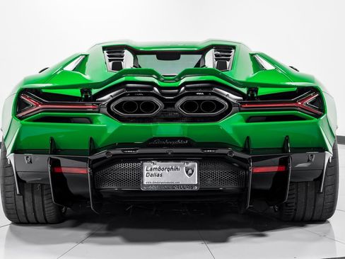 Used 2024 Lamborghini Revuelto AWD/4WD image 4