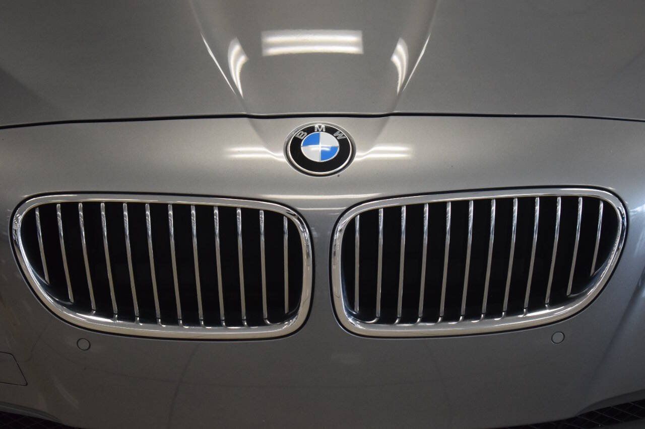 Used 2012 BMW 528i Sedan RWD image 9
