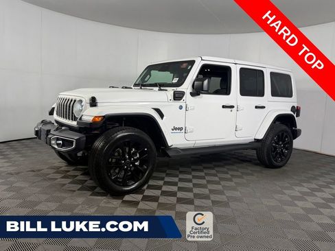 Used 2025 Jeep Wrangler Unlimited Sahara AWD/4WD image 1