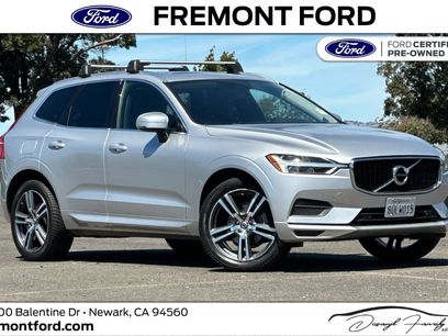 Used 2020 Volvo XC60 T5 Momentum w/ Premium Package