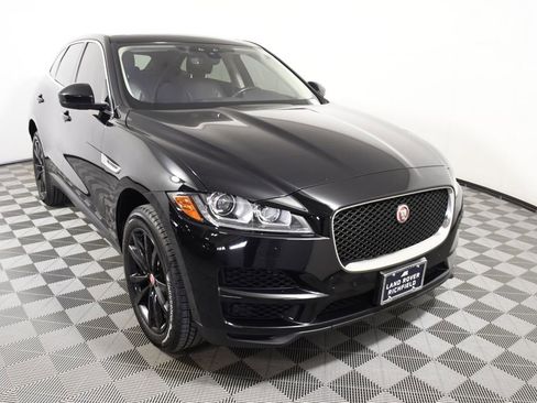 Used 2020 Jaguar F-PACE Prestige image 9