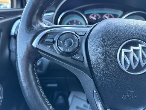 Used 2017 Buick Envision Essence image 20