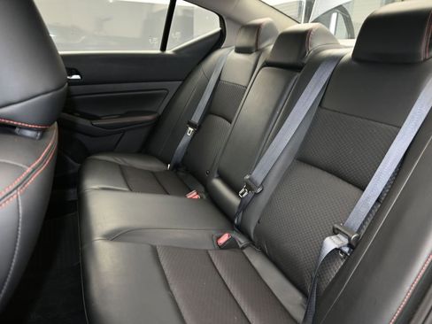 Used 2024 Nissan Altima 2.5 SR image 13