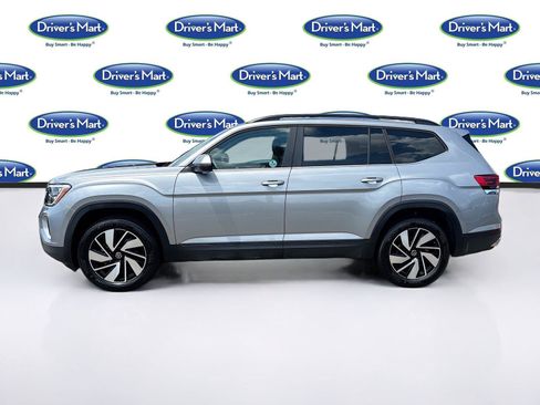 Used 2025 Volkswagen Atlas SE FWD image 4