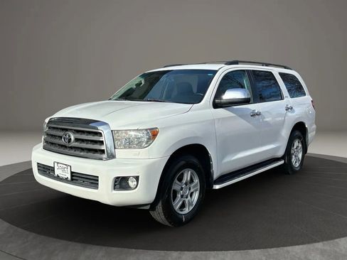 Used 2008 Toyota Sequoia Limited image 9