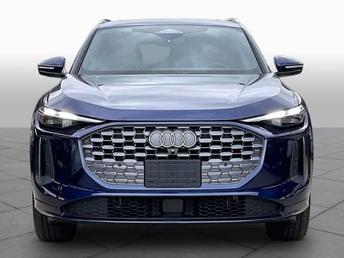 Used 2025 Audi Q5 Premium w/ Convenience Package AWD/4WD image 4