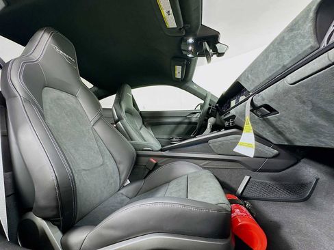 New 2026 Porsche 911 GT3 image 25