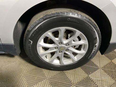 Used 2021 Chevrolet Equinox LT FWD image 12