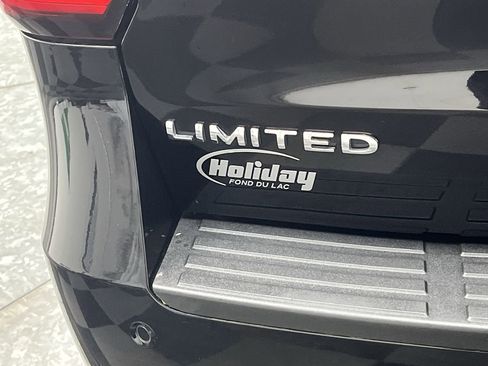 Used 2022 Ford Expedition Limited image 38