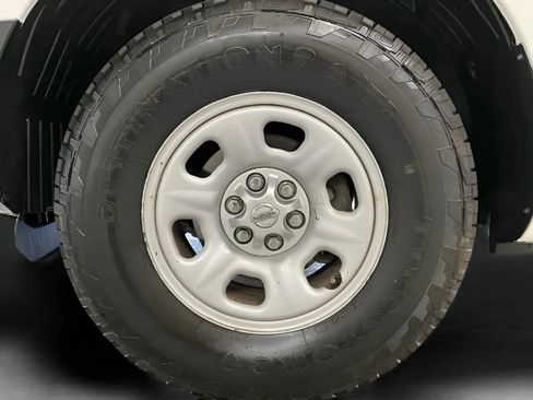 Used 2019 Nissan Frontier S RWD image 24