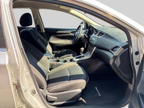 Used 2014 Nissan Sentra SR w/ Electronics Package FWD image 8