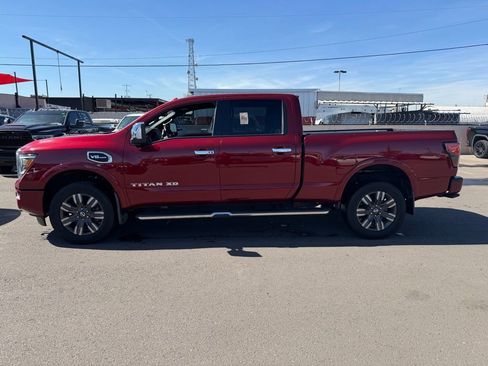 Used 2021 Nissan Titan Platinum Reserve w/ Moonroof Package image 10