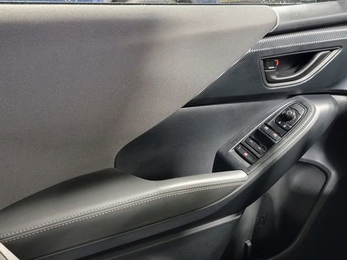 Used 2025 Subaru Crosstrek 2.0i Premium image 23