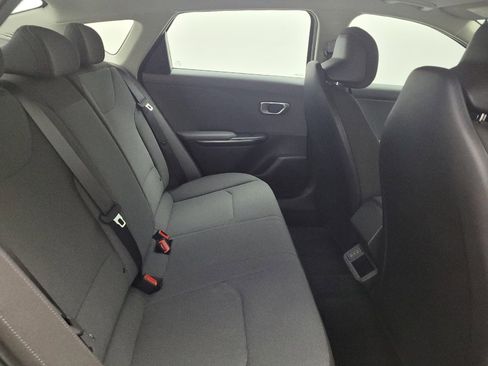 Used 2025 Kia K4 FWD image 19