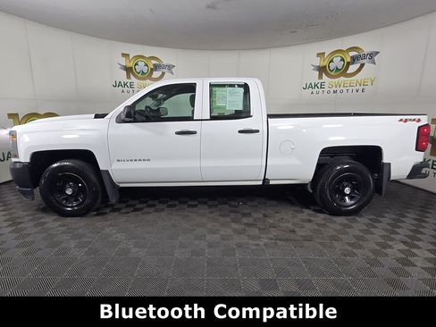 Used 2018 Chevrolet Silverado 1500 W/T AWD/4WD image 4