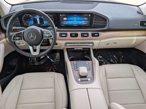 Used 2022 Mercedes-Benz GLS 450 4MATIC image 25