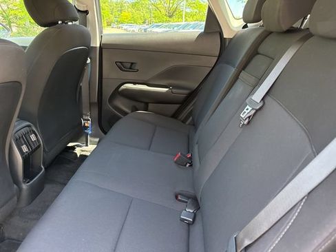Used 2024 Hyundai Kona SEL AWD/4WD image 18