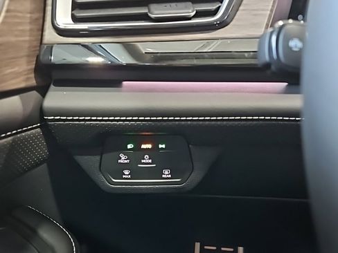 New 2026 Volkswagen Atlas SEL Premium R-Line image 38