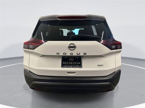 Used 2021 Nissan Rogue S image 3