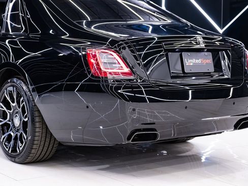 Used 2022 Rolls-Royce Ghost Black Badge AWD/4WD image 36