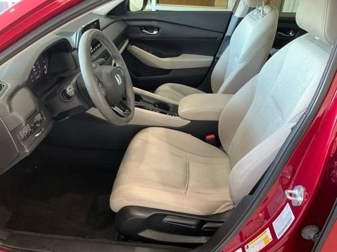 Certified 2023 Honda Accord LX image 3