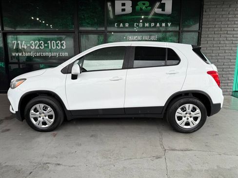Used 2017 Chevrolet Trax LS image 4