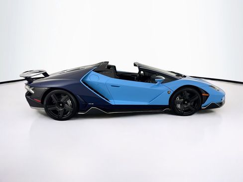 Used 2017 Lamborghini Centenario LP 770-4 image 4