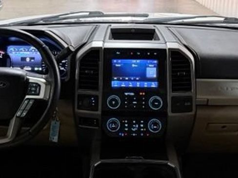 Used 2020 Ford F250 Lariat w/ Lariat Value Package AWD/4WD image 31