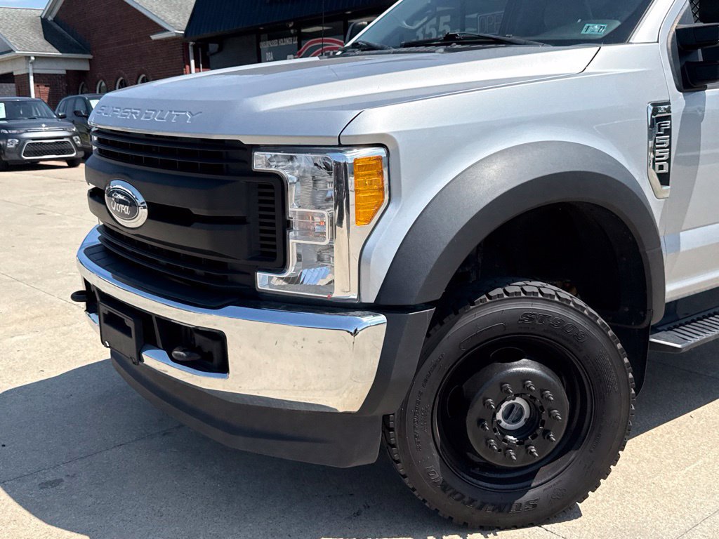 Used 2017 Ford F550 4x4 Regular Cab Super Duty image 15