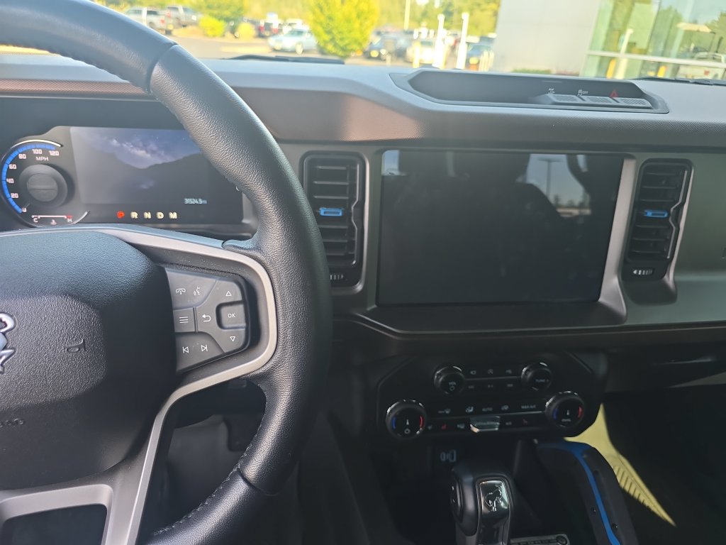 Used 2022 Ford Bronco Outer Banks AWD/4WD image 12