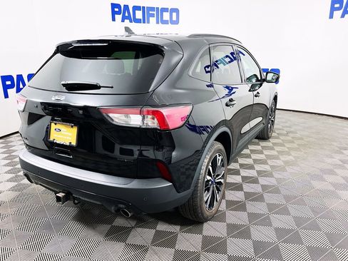Used 2022 Ford Escape SEL w/ SEL Stealth AWD Package image 8