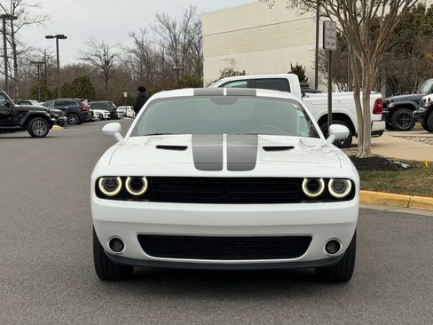 Certified 2022 Dodge Challenger SXT w/ Blacktop Package image 4