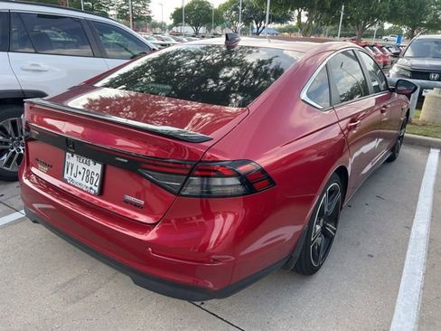 Used 2024 Honda Accord Sport image 3