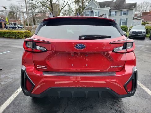 Certified 2025 Subaru Crosstrek 2.5i Limited w/ Crosstrek Mirror Package image 4