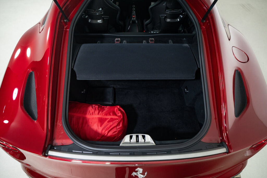 Used 2015 Ferrari F12 Berlinetta RWD image 39