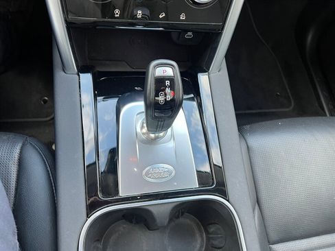 Used 2023 Land Rover Discovery Sport S image 44